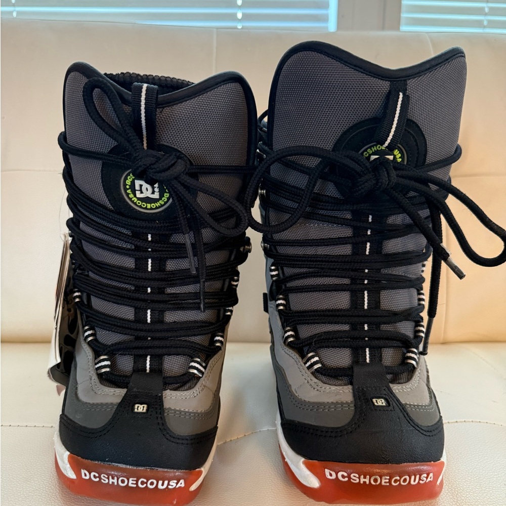 DC CORTEX2 BOOTS NWT - Picture 3 of 3